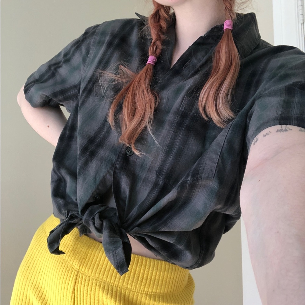 short sleeve button up